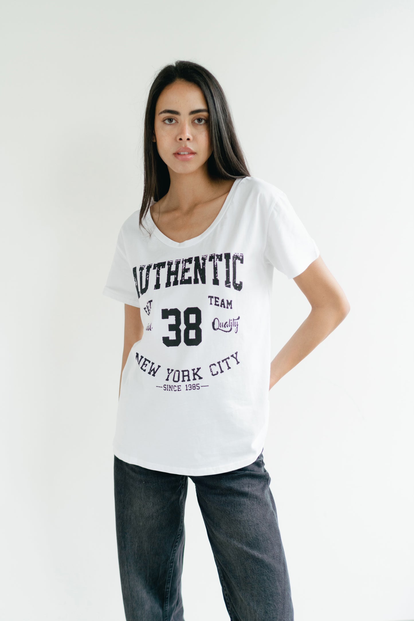 T-shirt White 38 East Authentic Cotton Tee W/Black Letters