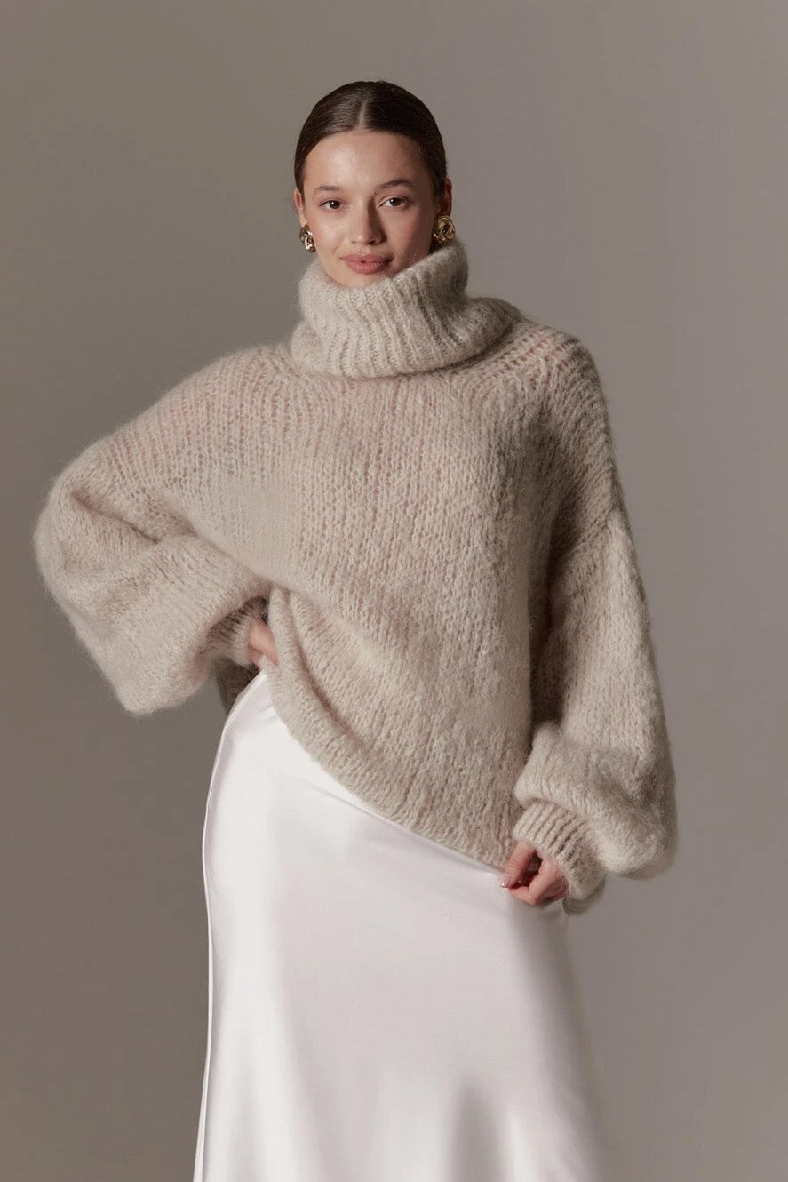 Pepper Roll Neck Alpaca Pullover Beige