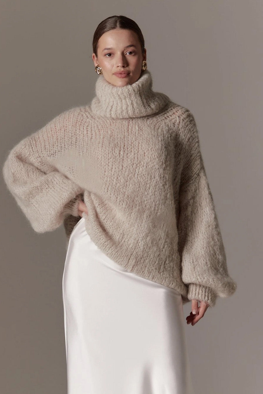 Pepper Roll Neck Alpaca Pullover Beige