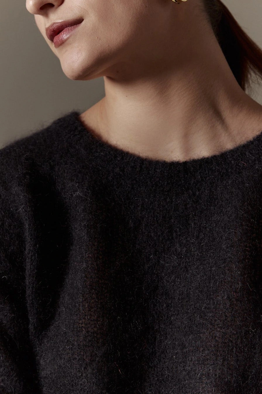 Ulla O Neck Knit Pullover Black