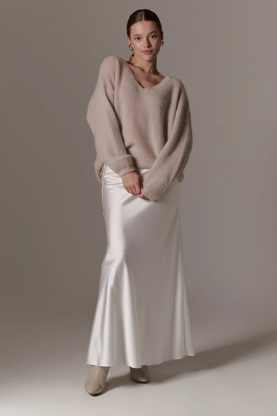 Silja V Neck Knit Beige