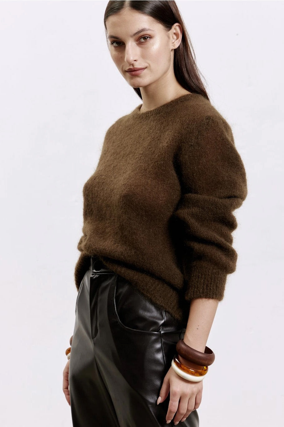 Ulla O Neck Knit Pullover Dark Brown