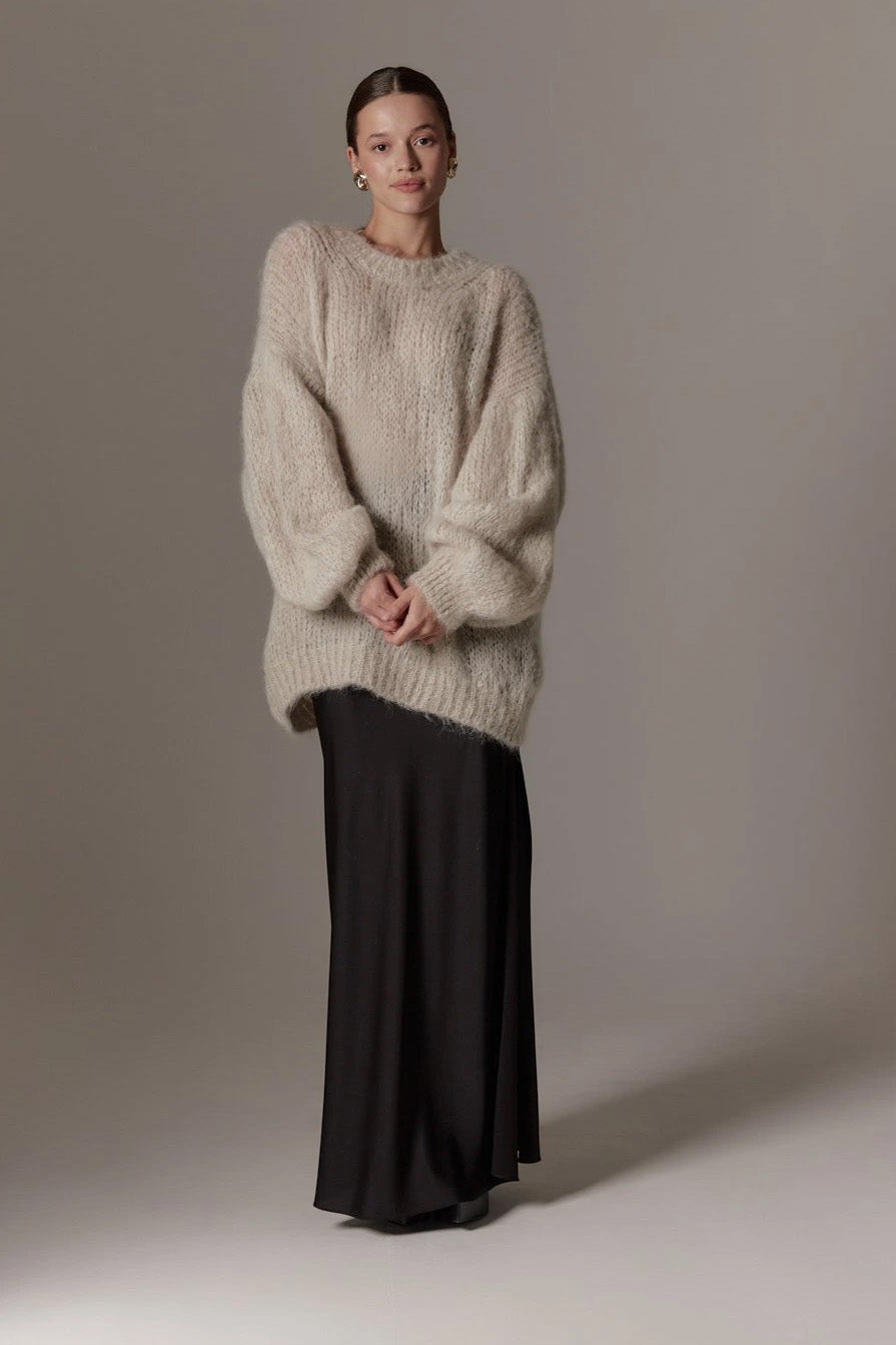 Pepper Round Neck Pullover Beige