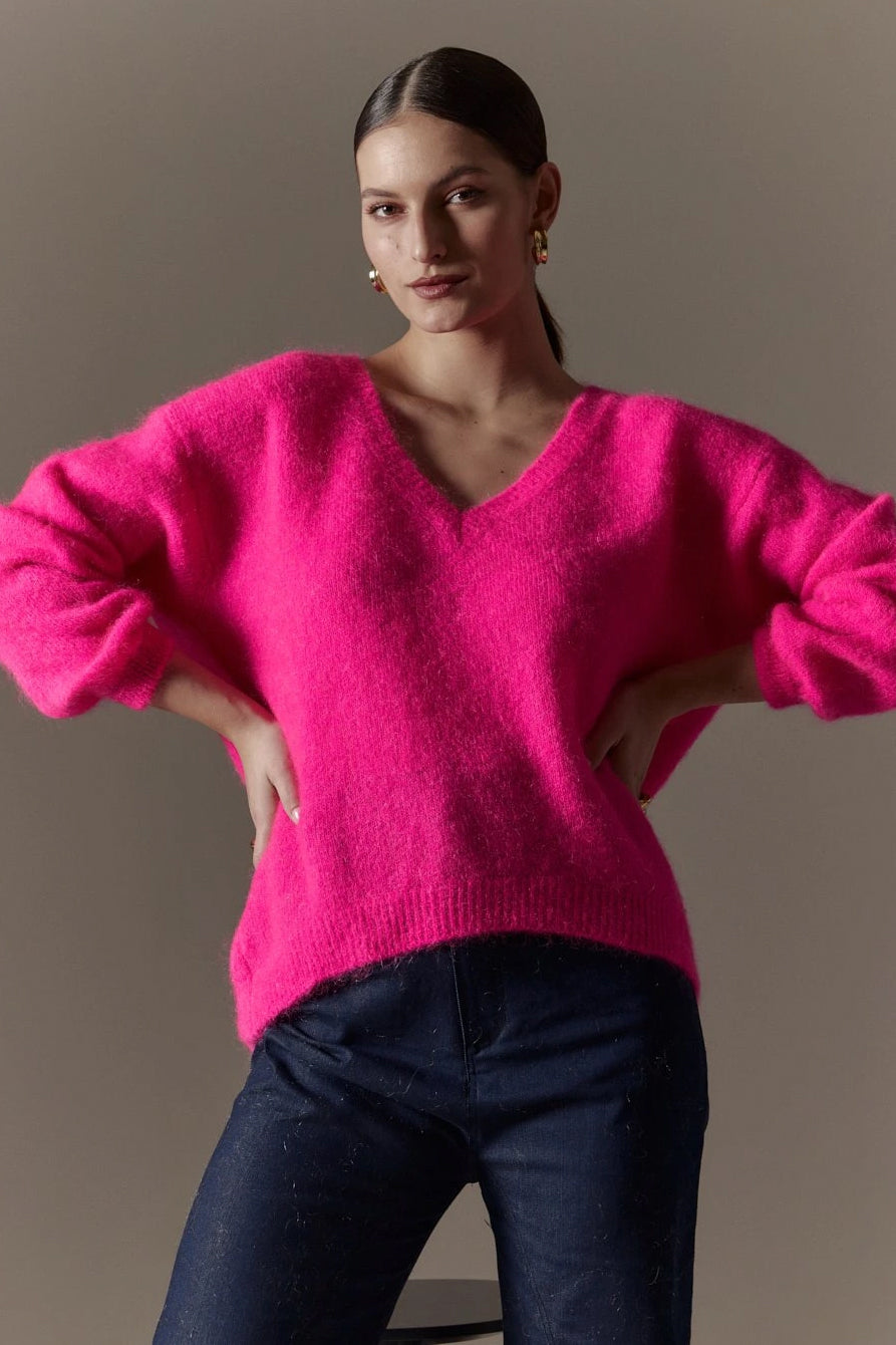 Silja V Neck Knit Neon Pink