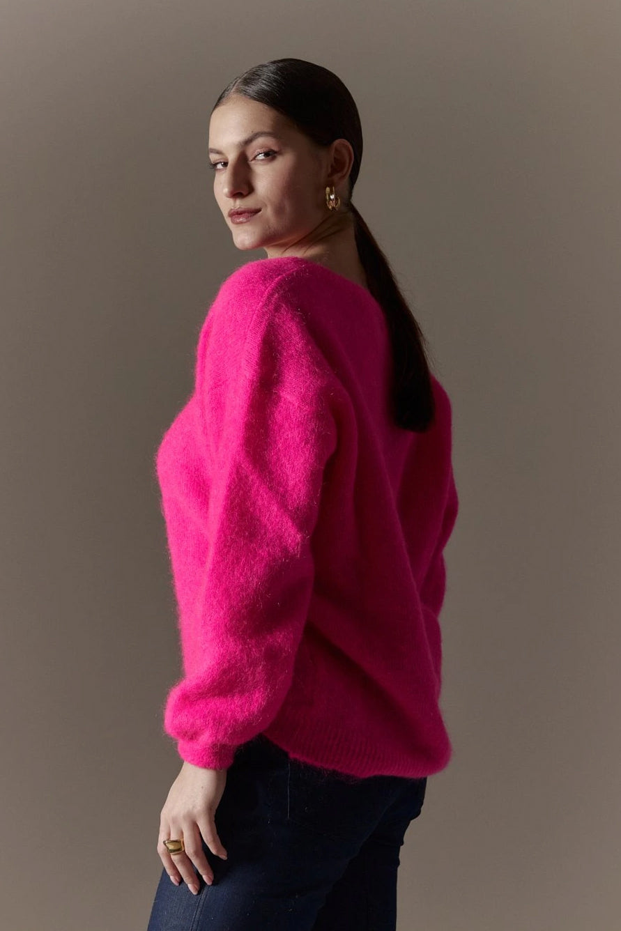 Silja V Neck Knit Neon Pink