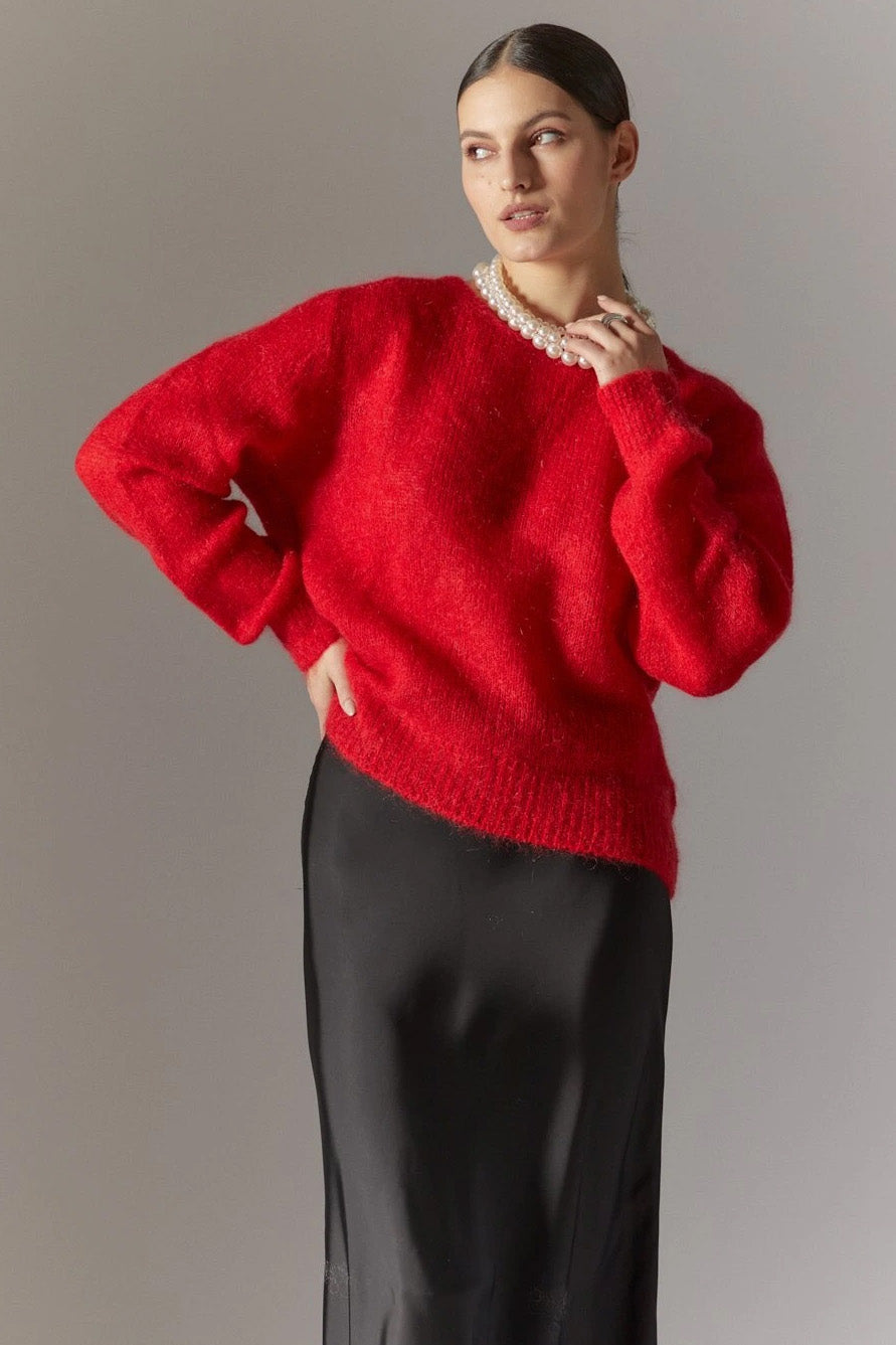 Ulla O Neck Knit Pullover Lipstick Red