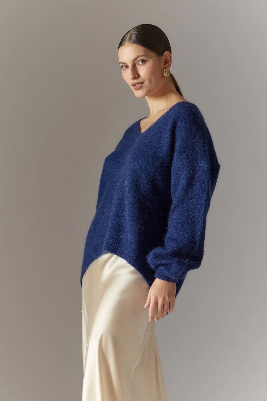 Silja V Neck Knit Navy Blue