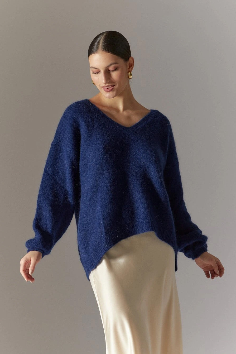 Silja V Neck Knit Navy Blue