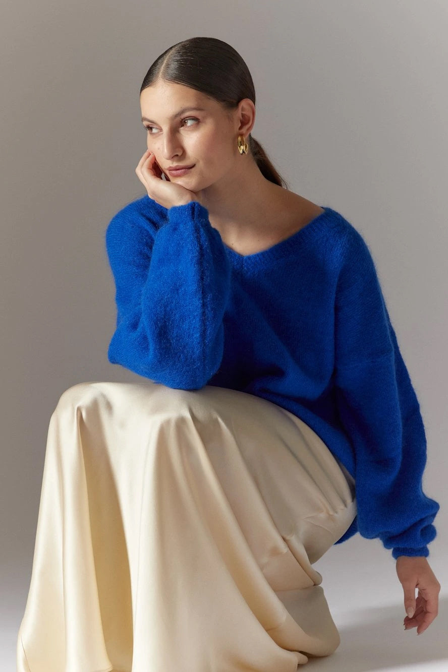 Silja V Neck Knit Electric Blue