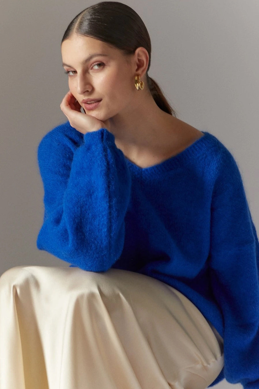 Silja V Neck Knit Electric Blue