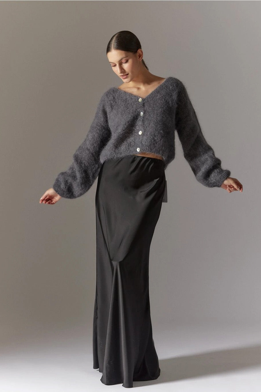 Cornelia Cropped Cardigan Antracite Grey