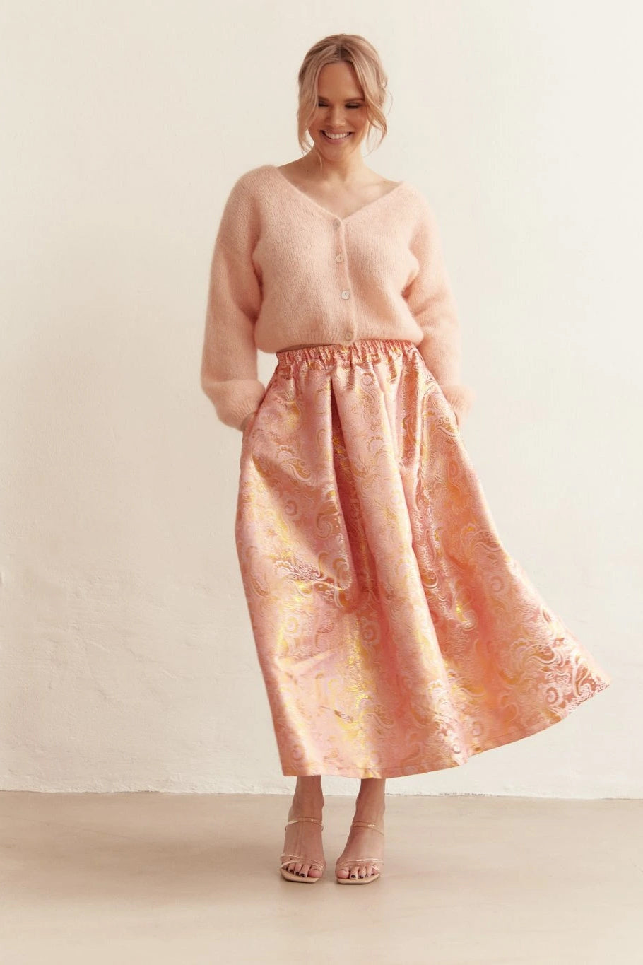 Cornelia Cropped Cardigan Peach