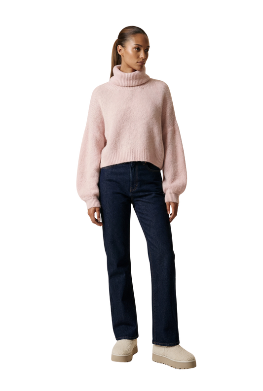 Andrea Rollneck Cropped Alpaca Pullover Light Pink