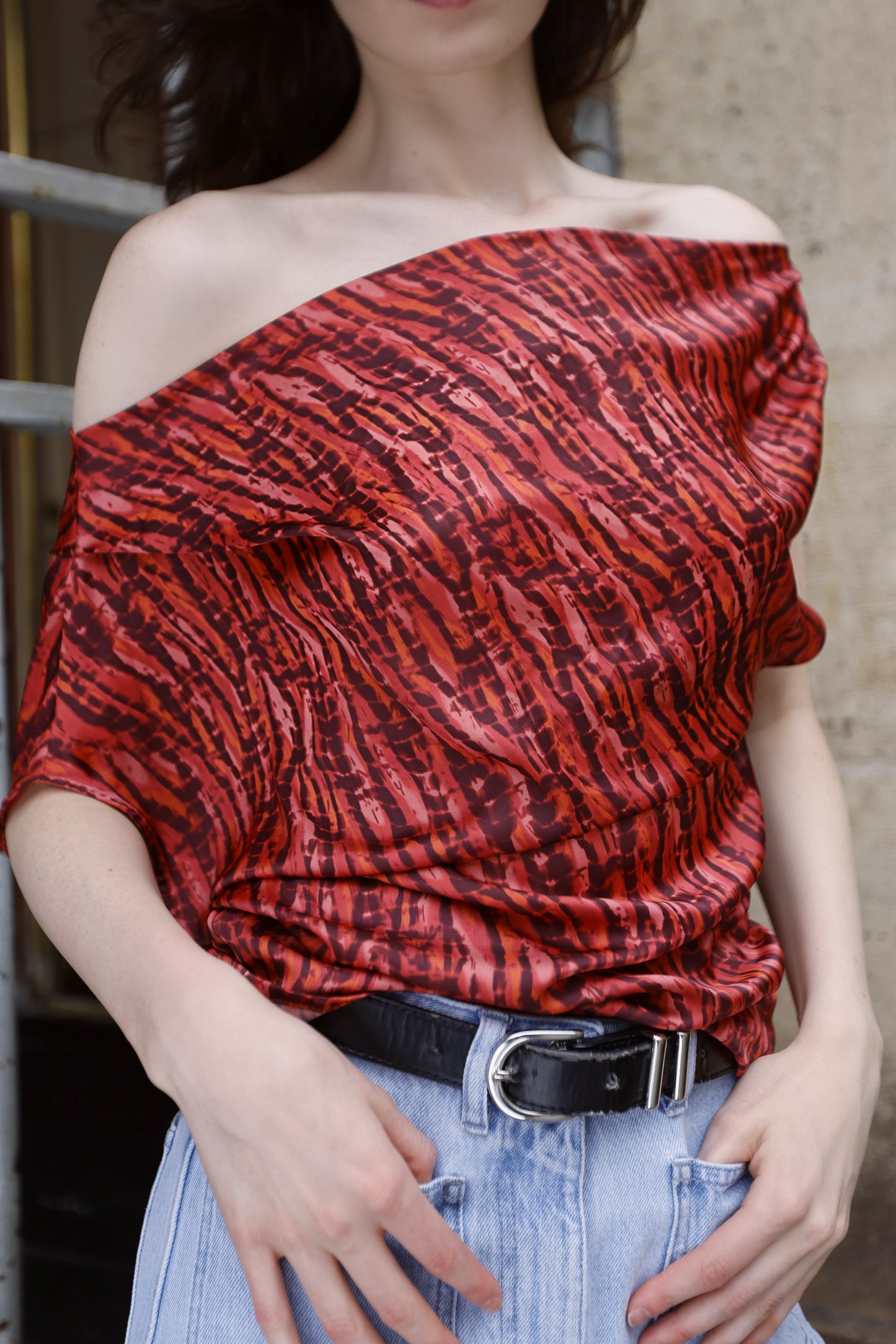 Apella Top Red Print