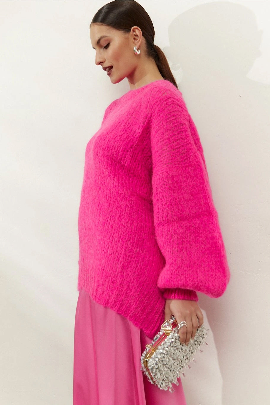 Pepper Round Neck Pullover Neon Pink