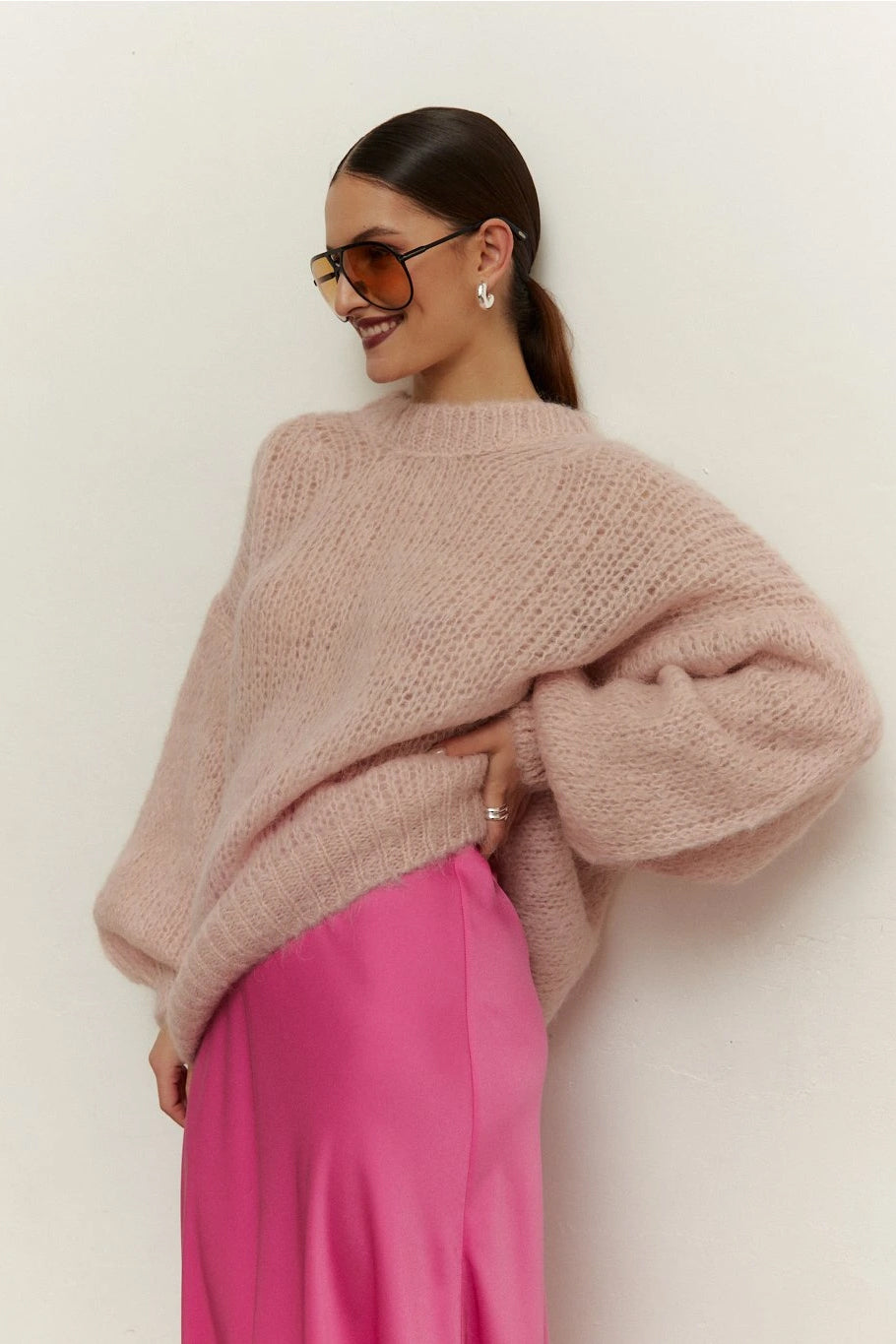 Pepper Round Neck Pullover Light Pink