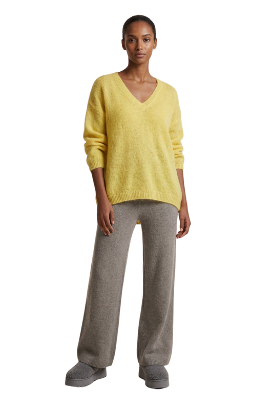 Silja V Neck Knit Light Yellow