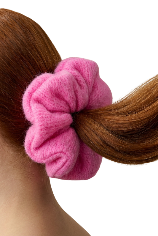 Tullah Knit Scrunchie Neon Pink