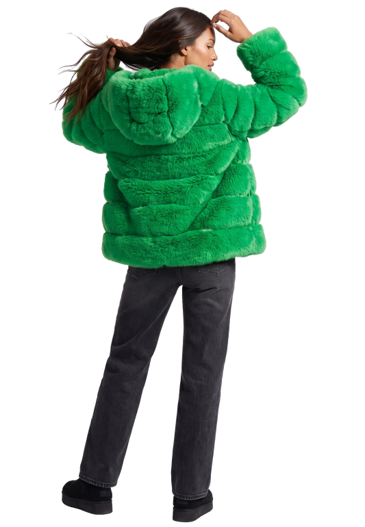 Blake Short Emerald Green Model 02