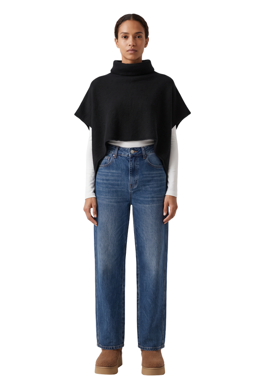 Bella Poncho Black - model