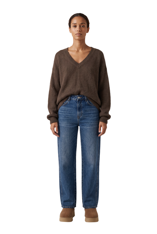 Silja V Neck Knit Dark Brown - model