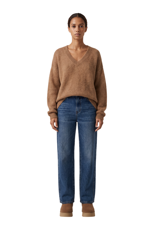 Silja V Neck Knit Medium Brown - model