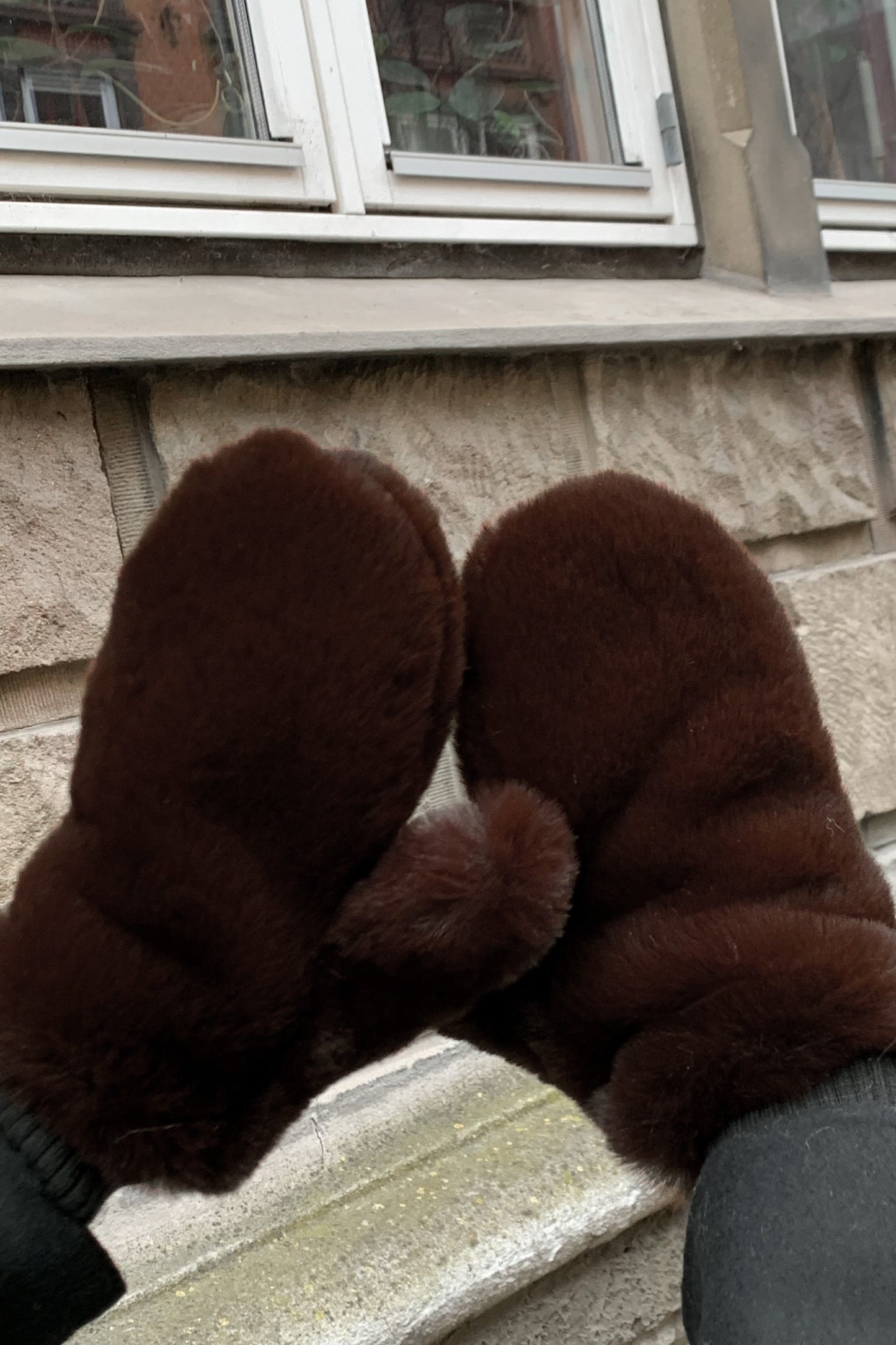 Ted Faux Fur Mittens Brown