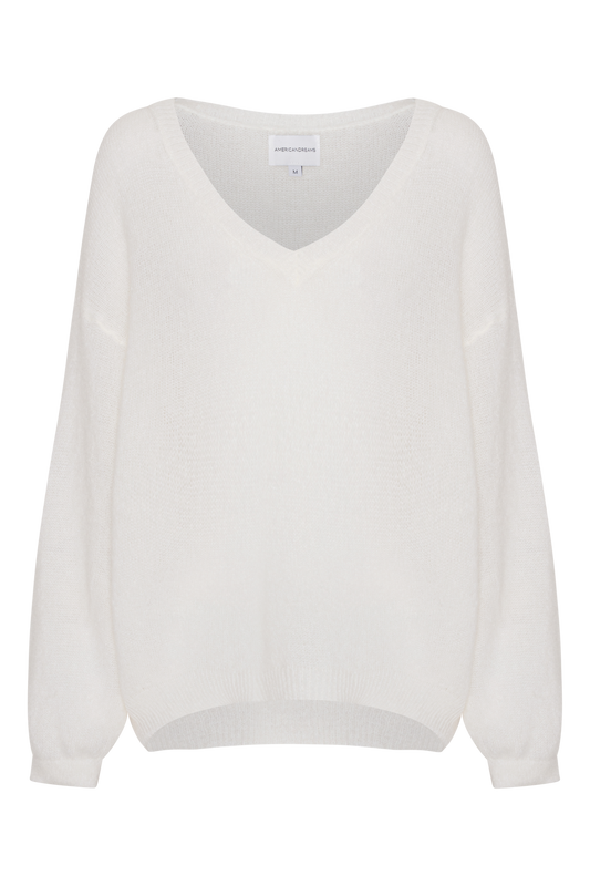 Silja Back Letters White W/ Green Letters (LOVE)